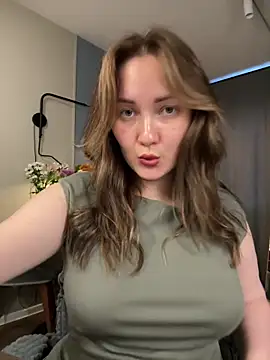 Kiss My Body online show from June 15, 6:30 pm