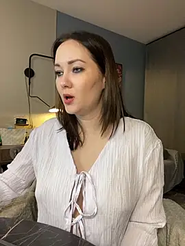 Kiss My Body online show from November 27, 5:27 pm