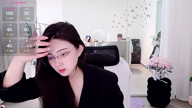 miaomiao-777 online show from June 15, 2:01 am
