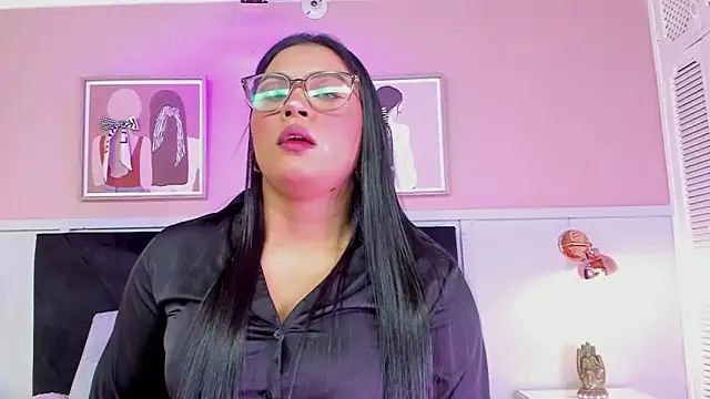 janna lopez  online show from October 8, 3:33 am