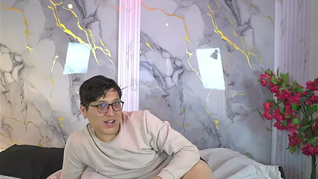 vanilla hot online show from October 23, 1:39 pm