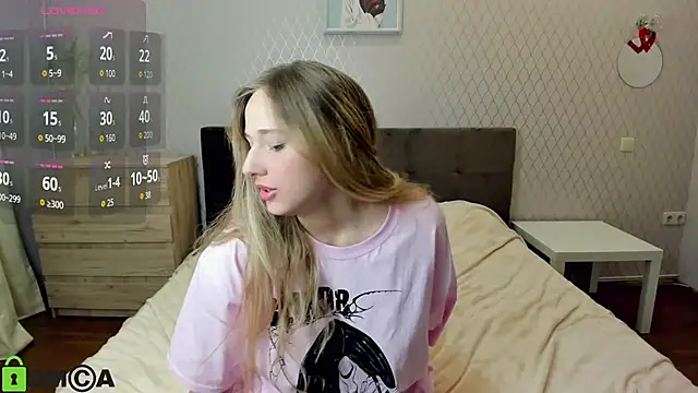 Snapshot of blondyriss chatting on September 21, 6:39 pm blondyriss online show from September 21, 6:39 pm