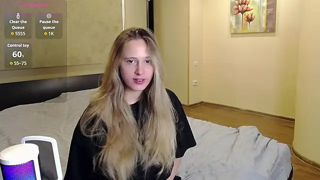 Snapshot of blondyriss chatting on September 14, 7:23 pm blondyriss online show from September 14, 7:23 pm