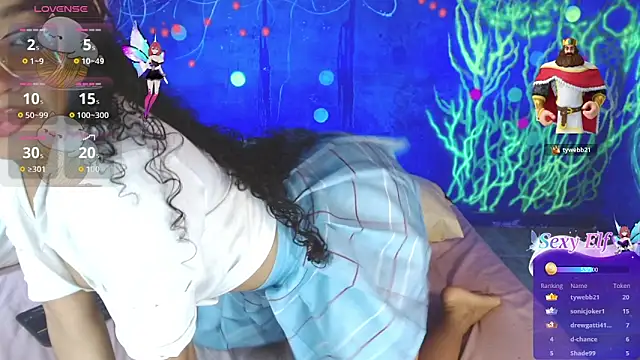 lucie petite online show from December 22, 8:23 pm