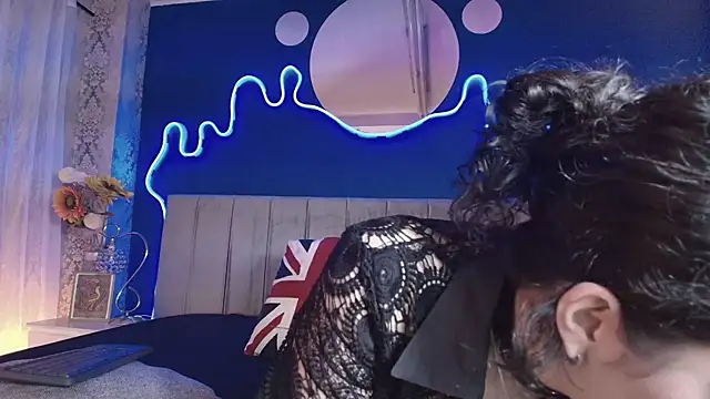 JeanneSabatier online show from March 25, 7:50 pm