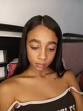 Zoe Sweett18 online show from June 4, 6:56 pm