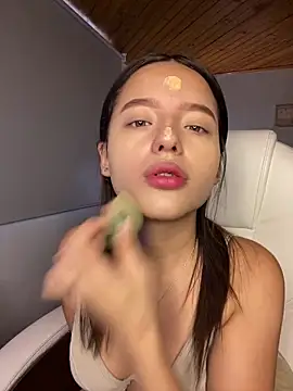 Sofia18 pinkk online show from November 27, 9:06 pm