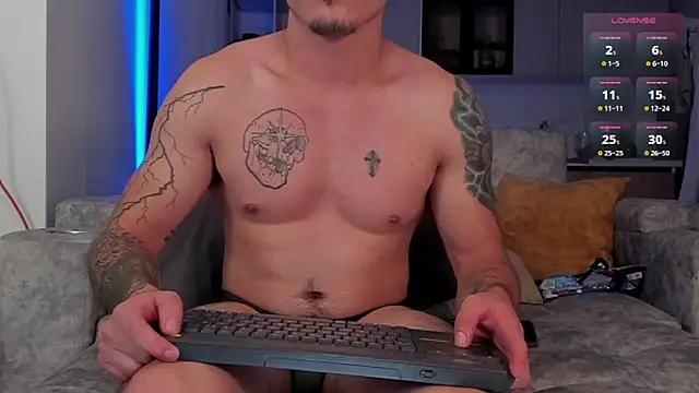 dylanspencer28 online show from January 17, 2:41 am