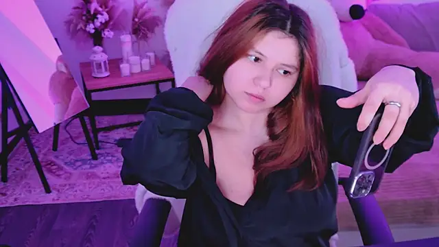 DiaAngell online show from April 19, 10:56 pm