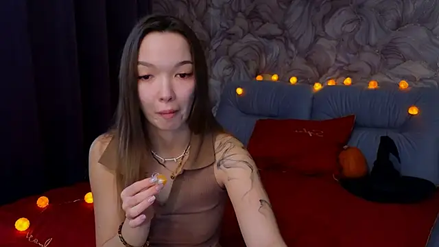 SusannJohnson online show from November 1, 1:32 am