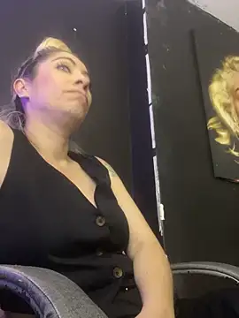 Snapshot of viktoria_davis_ chatting on September 20, 12:32 am viktoria davis online show from September 20, 12:32 am
