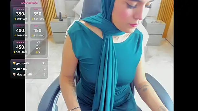 Snapshot of Zulema_hamdi chatting on September 19, 12:48 pm Zulema hamdi online show from September 19, 12:48 pm