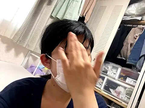 Snapshot of riri_riri_jp chatting on October 4, 3:23 am riri riri jp online show from October 4, 3:23 am