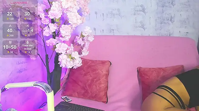 Snapshot of Gletty_noa chatting on October 18, 7:37 pm Gletty noa online show from October 18, 7:37 pm