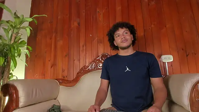 DanteAndKyle online show from December 18, 10:58 pm