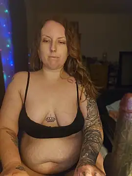TattedMamaXOXO online show from June 25, 5:12 am