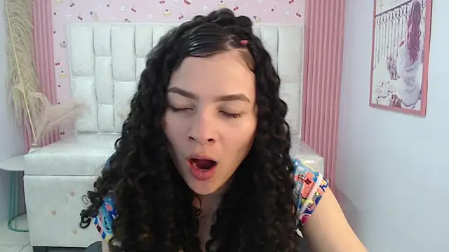 shalon diaz s online show from November 18, 2:40 pm