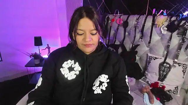 victoria  floyd online show from January 14, 11:54 pm