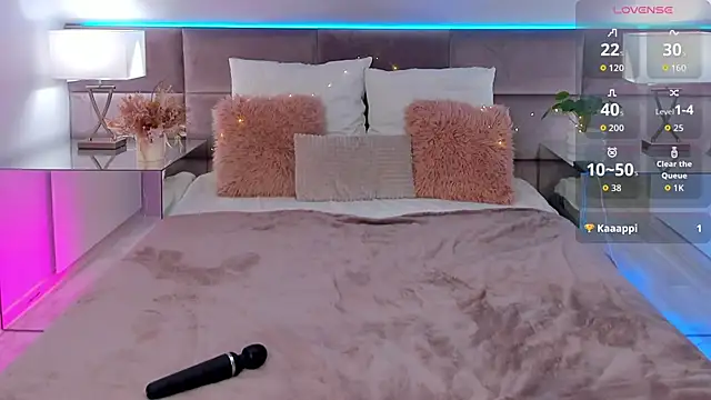 SusanBlair online show from September 15, 12:46 pm