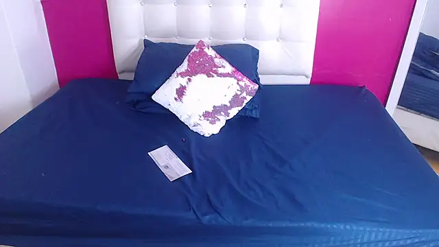 tinyy whore18 online show from October 22, 4:01 pm