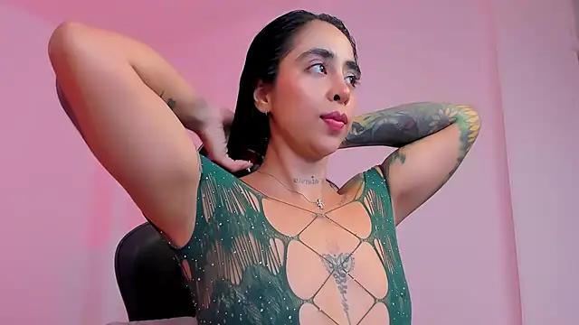 sophierooy22 online show from November 23, 1:35 pm