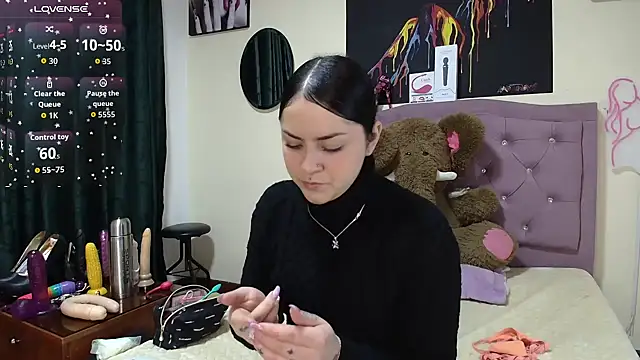 Emmie Hot online show from October 14, 12:19 pm