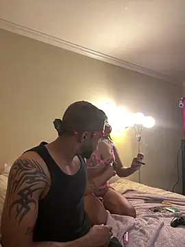 FreakyRu online show from May 31, 5:24 am