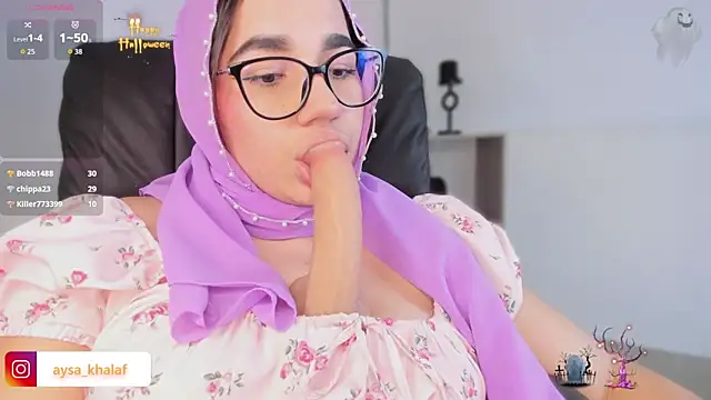 Ayha khalaf online show from October 31, 3:52 am