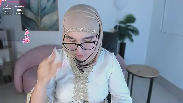 Ayha khalaf online show from September 21, 1:26 am