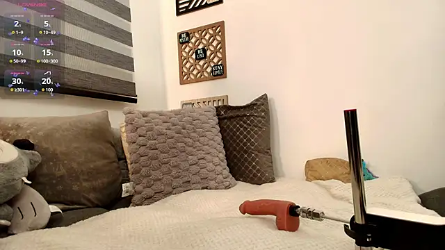 Snapshot of love_sharol_ chatting on September 25, 12:32 am love sharol online show from September 25, 12:32 am