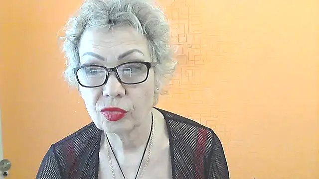 NessyJenixs online show from March 5, 8:54 am