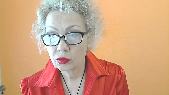 NessyJenixs online show from May 19, 6:31 am