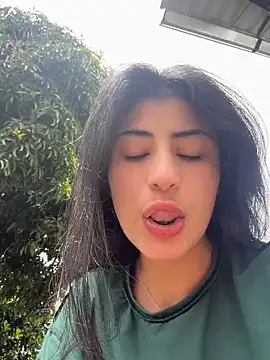 fiorella paris online show from April 25, 6:05 pm