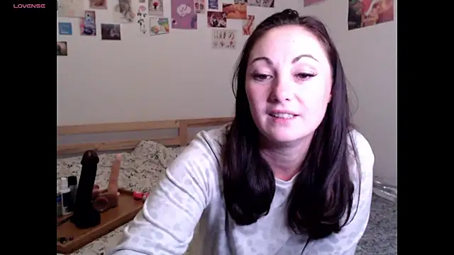 AdorahB3ll3 online show from November 11, 8:17 pm