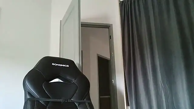 serena  vedette online show from February 7, 1:48 pm