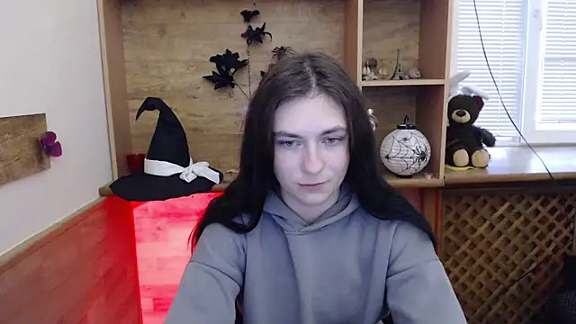 AmandaJi  online show from November 11, 7:26 am