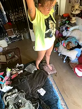 I am babydoll online show from October 27, 10:48 pm