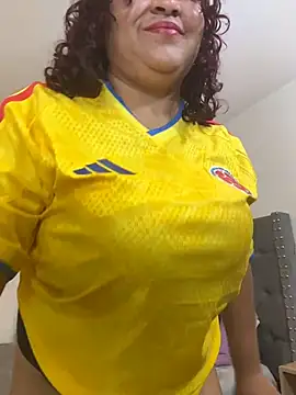 KarlaWild online show from June 17, 5:25 pm