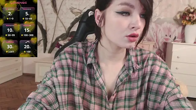 BritneyBarker online show from November 15, 3:29 am