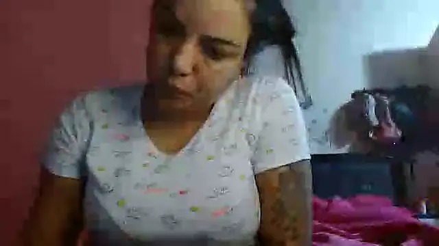 Snapshot of Tammyymilf chatting on October 2, 4:39 am Tammyymilf online show from October 2, 4:39 am