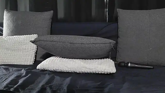 bunnyfox420 online show from March 29, 9:03 pm