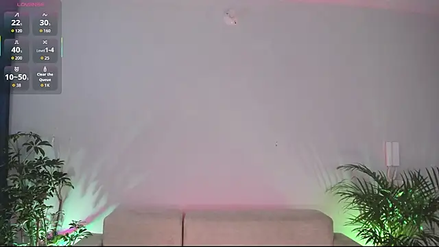 Snapshot of Hannah_Jonhson chatting on October 17, 6:49 am Hannah Jonhson online show from October 17, 6:49 am