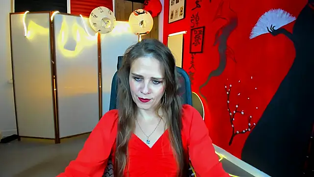 Snapshot of EmiliaBedy chatting on September 12, 5:19 am EmiliaBedy online show from September 12, 5:19 am