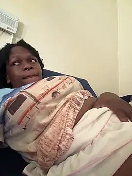 Boneca25 online show from February 4, 1:03 pm