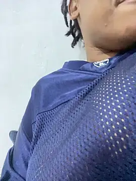 Boneca25 online show from March 11, 7:38 pm