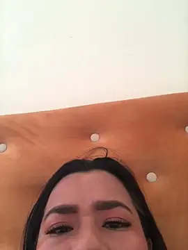 indiazinha69  online show from July 19, 8:33 pm