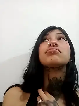 Snapshot of esmeralda06 chatting on September 17, 3:32 pm esmeralda06 online show from September 17, 3:32 pm