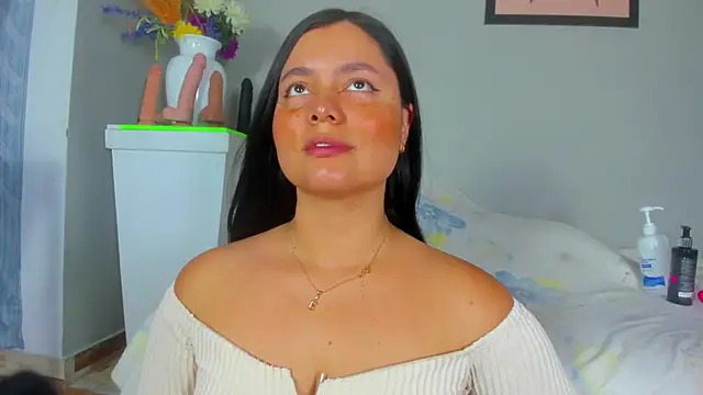 evaa greey online show from November 10, 9:54 pm