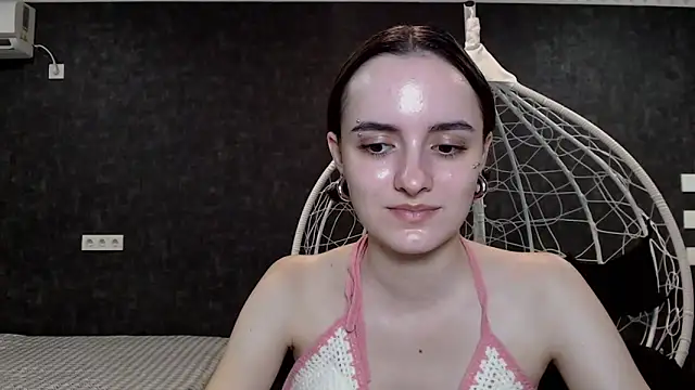 Snapshot of AmelieBanshee chatting on October 13, 2:31 pm AmelieBanshee online show from October 13, 2:31 pm