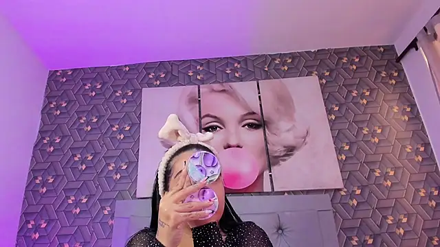 Emily rivera78 online show from February 5, 6:44 pm